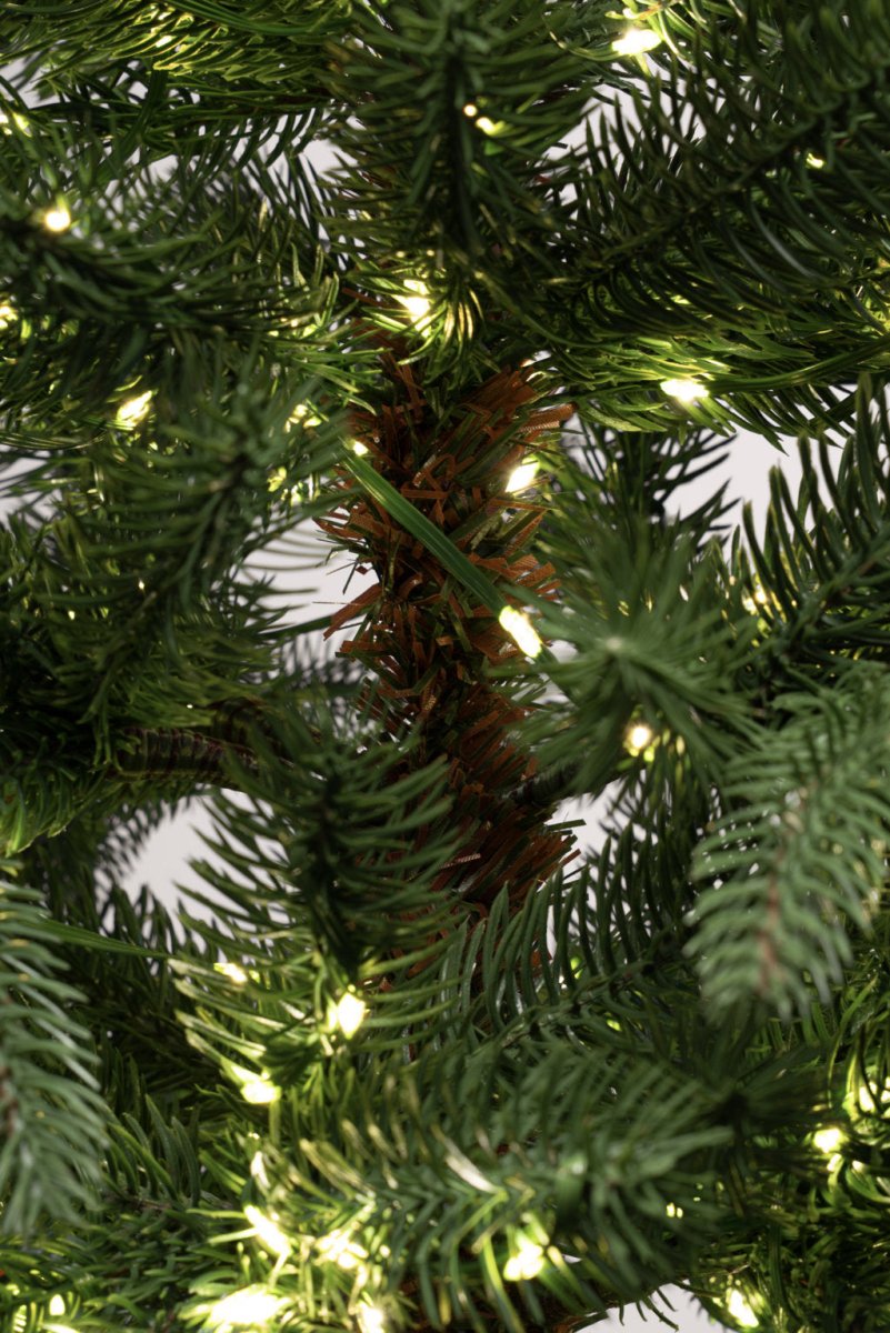 Albero Di Natale Theo Slim con Led Integrati