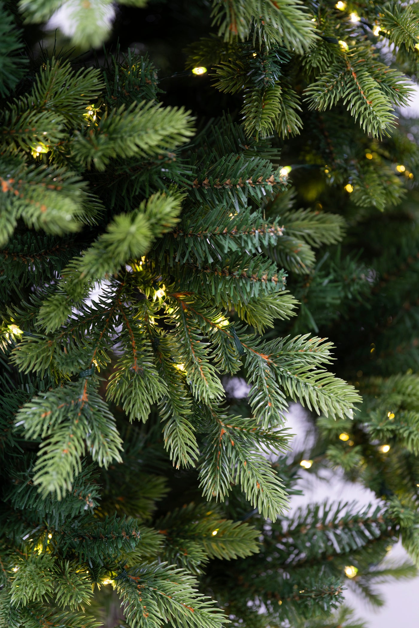 Albero di Natale artificiale in - 90 x 50 - Verde con brina - DINSMORE Albero di Natale artificiale in - 90 x 50 - Verde con brina - DINSMORE